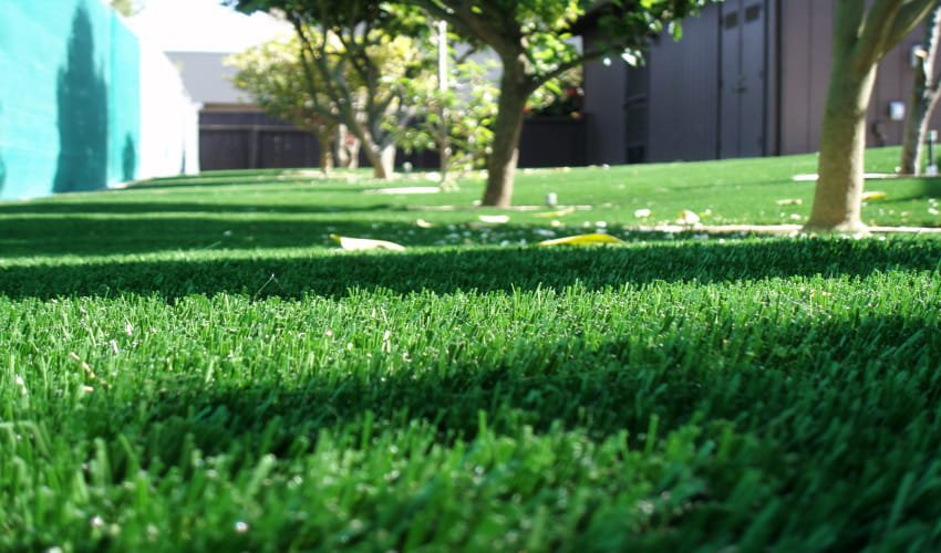 artificial turf Withstand Weather Conditions