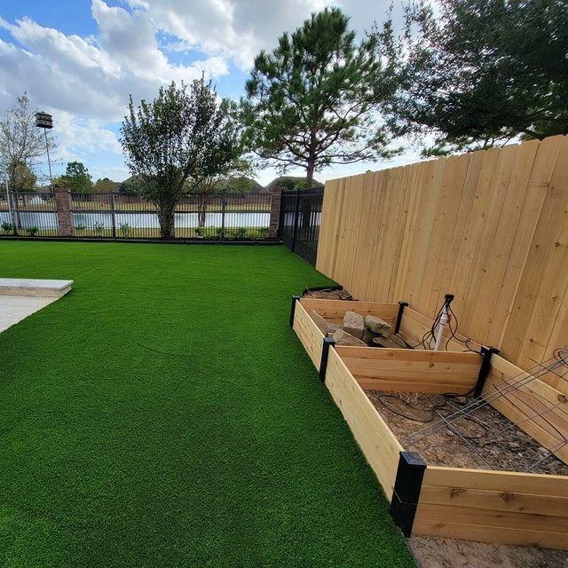 Artificial grass District One