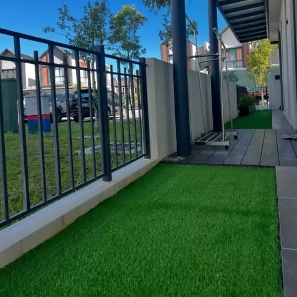 artificial grass flooring for home decor in Dubai