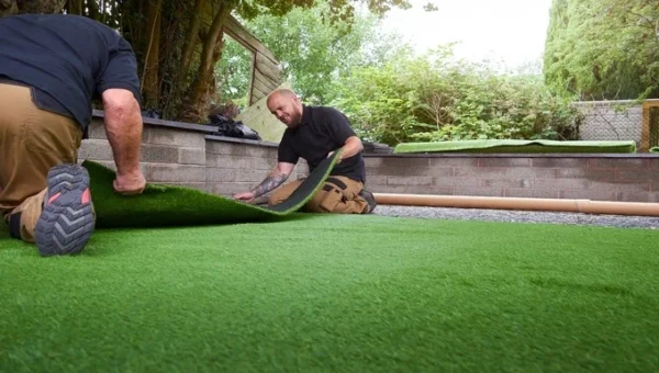 artificial grass and synthetic turf supplier in Dubai