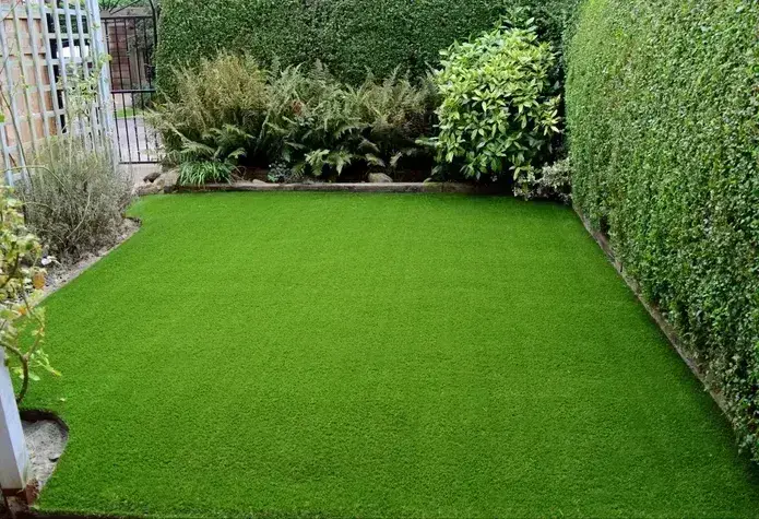 Custom Artificial Grass Solutions for Palm Jumeirah
