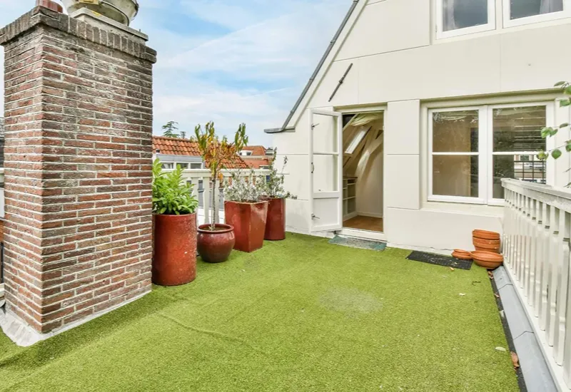 Installing Pet Turf on Concrete, Balconies and Patios